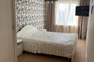 Мотели в Южно-Сахалинске, 3х-комнатная Амурская 96 мотель