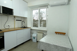 Квартиры Дивноморского с кухней, 2х-комнатная Горная 3 с кухней - снять