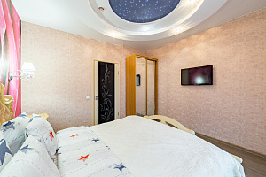 "Романтическая с Джакузи" 2х-комнатная квартира