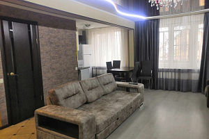 Мотели в Астрахани, "Стильная на Ботвина 8" 2х-комнатная мотель - цены