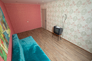 2х-комнатная квартира 8 марта 185/1 в Екатеринбурге 2