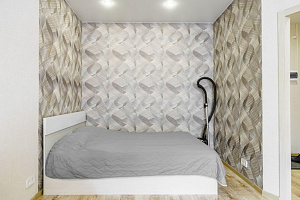 Гостиницы Ульяновска у воды, 2х-комнатная Врача Сурова 26 эт 6 у воды - фото