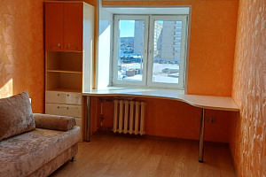 Квартиры Октябрьского на месяц, "Rich House на Новосёлов 8" 3х-комнатная на месяц - снять