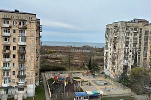 Квартиры Абхазии на месяц, 3х-комнатная Лакоба 7 на месяц - снять