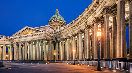 Узнайте увлекательную историю Казанского собора в Санкт-Петербурге