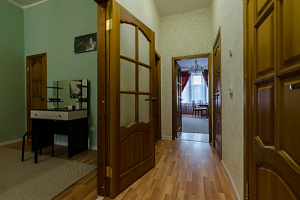 &quot;В доме купца Сафьянщикова&quot; 2х-комнатная квартира в Пскове фото 9