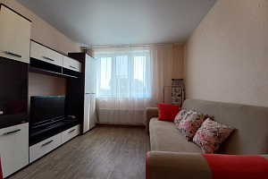 Гостиницы Нижнего Новгорода с балконом, квартира-студия Героя Жидкова 6 с балконом - забронировать номер