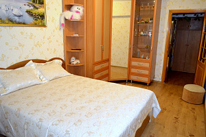 Квартиры Гурзуфа 2-комнатные,  2х-комнатная Ореховая 18 2х-комнатная - цены