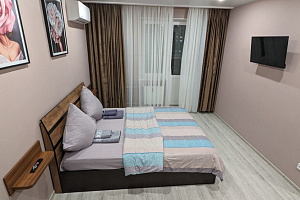 Квартиры Оренбурга 3-комнатные, "Уютная и светлая" 1-комнатная 3х-комнатная - снять