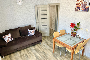 Дома Новосибирска на месяц, 1-комнатная Дмитрия Шамшурина 29 на месяц - цены