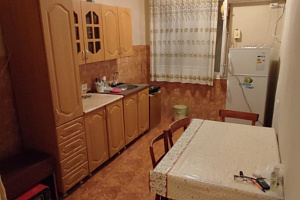 Квартиры Абхазии на неделю, 2х-комнатная Кодорское шоссе 665/37 кв 11 на неделю