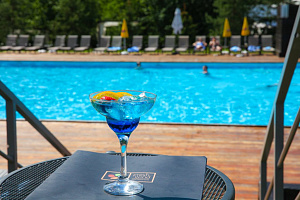Гостиницы Сорочан с бассейном, "Свежий ветер" с бассейном