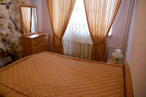 Квартиры Луги на месяц, 2х-комнатная Урицкого 73 на месяц - фото