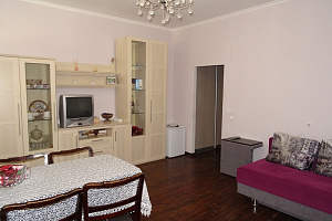 1-комнатная квартира Абазинская 35 в Сухуме фото 3