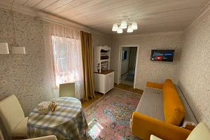 Гостиницы Плёса с завтраком, 2х-комнатная Корнилова 29 с завтраком - забронировать номер