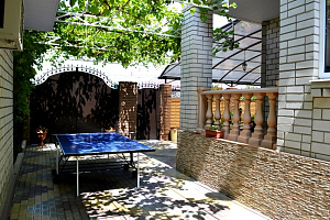 Гостевые дома Витязево с подогреваемым бассейном, "Кристина" с подогреваемым бассейном - забронировать номер