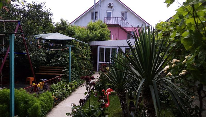 &quot;Зеленый Дворик на Черноморской&quot; гостевой дом в Витязево - фото 1