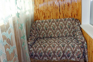 Квартиры Гурзуфа недорого,  2х-комнатная Ореховая 18 недорого - раннее бронирование