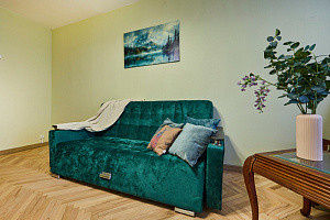 "Welcome Home На Вернадского" 2х-комнатная квартира