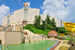 Санатории Кисловодска с бассейном, "Солнечный 4" с бассейном - фото