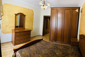 Квартиры Домбая недорого, 2х-комнатная Аланская 25 кв.17 недорого - снять