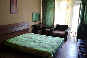 Отели Дивноморского с собственным пляжем, 2х-комнатная Горная 9 с собственным пляжем - фото