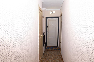 Отели Пицунды на набережной, 2х-комнатная Гочуа 15 кв 42 на набережной - забронировать номер