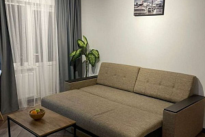 Квартиры Майкопа на месяц, 2х-комнатная Краснооктябрьская 47 на месяц - фото