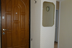 Квартира в , 3х-комнатная Льва Голицына 30