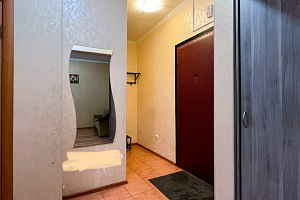 Гостиницы Фрязино с бассейном, 1-комнатная Нахимова 14А с бассейном - забронировать номер