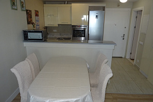 Квартиры Алушты у моря, 2х-комнатная с панорамным виКраснофлотская 1 кор 10 кв 9104 у моря - цены