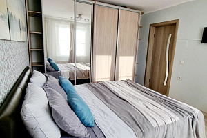 Отели Новороссийска с видом на море, "Возле Пляжа" 1-комнатная с видом на море - забронировать номер