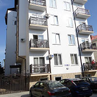 2х-комнатная квартира Станиславского 44 кв 14