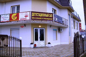 Отели Голубицкой с размещением с животными, "Янтарная гроздь" с размещением с животными - цены