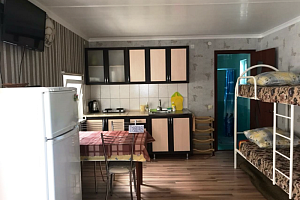Отели Благовещенской с кухней в номере, Черноморская 111/1 с кухней в номере - забронировать номер