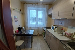 Мотели в Медвежьегорске, 2х-комнатная Лесная 14 мотель - забронировать номер
