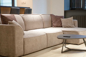 "С шикарным видом на город и Волгу" 2х-комнатная квартира