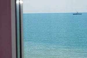 Отели Лоо с подогреваемым бассейном, "На берегу Моря" эллинг под-ключ с подогреваемым бассейном