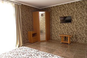 3х-комнатная квартира в мини-гостинице Воина А Шембелиди 10 в Витязево фото 2