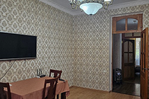 Квартиры Абхазии 3-комнатные, 3х-комнатная Кодорское шоссе 25 3х-комнатная - снять