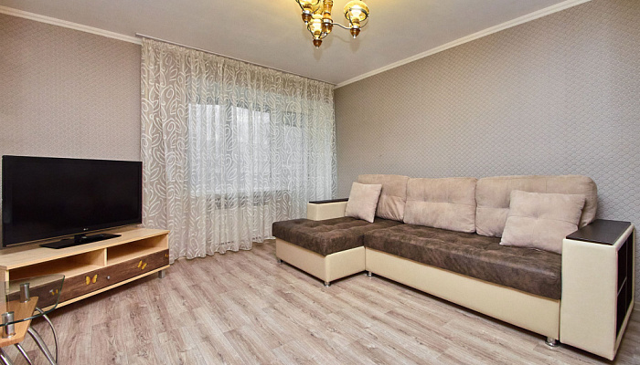 3х-комнатная квартира Советская 105 в Томске - фото 1