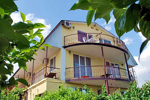 Гостевые дома Алушты с бассейном, "Антариус" с бассейном - цены