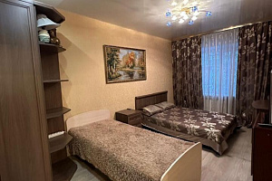 3х-комнатная квартира 12-й микрорайон 12