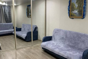 Квартиры Зеленодольска на месяц, 2х-комнатная Энгельса 5 на месяц - фото