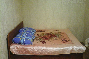 Квартиры Хвалынска недорого, 1-комнатная Сенникова 17 кв 8 недорого - фото