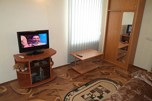 Отели Севастополя с почасовой оплатой, 1-комнатная Большая Морская 48 на час - забронировать номер