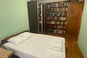 Квартиры Абхазии недорого, "В Центре" 3х-комнатная недорого - снять