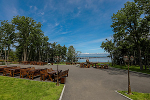 Гостиницы Владивостока с собственным пляжем, "Royal Park" с собственным пляжем - забронировать номер