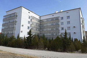 Отели Орджоникидзе с бассейном, жилищный комплекс (Апартаменты) Ленина 1/б с бассейном - забронировать номер