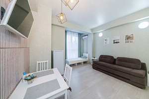 Квартира-студия Гастелло 28к1